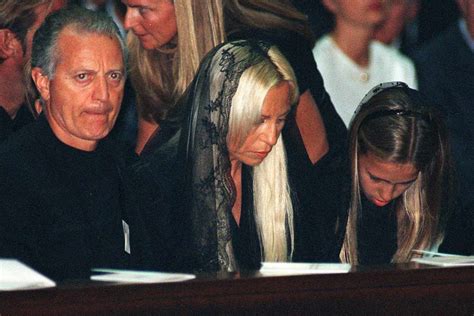 ITALY: GIANNI VERSACE LAID TO REST IN A PEACEFUL .